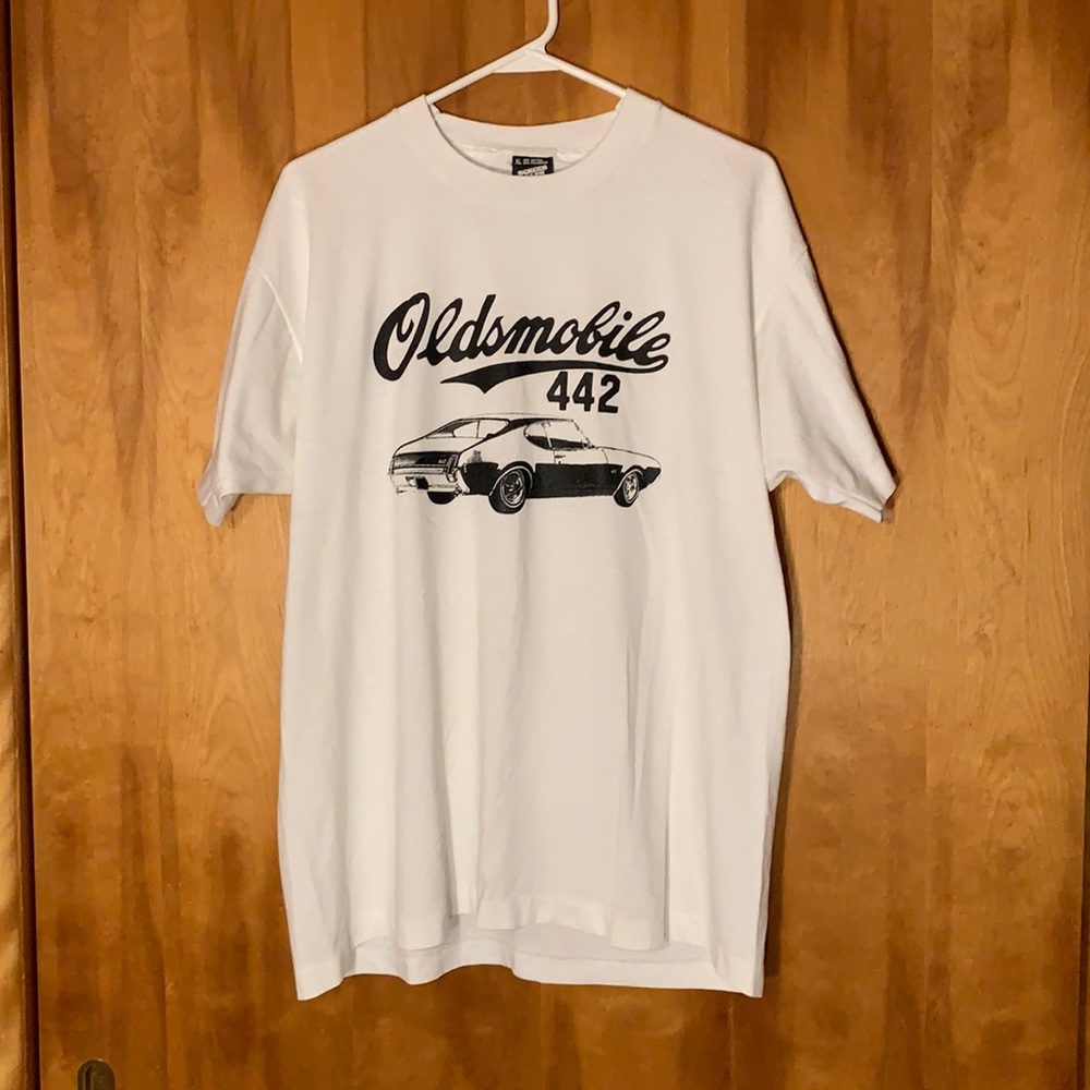 Vintage Oldsmobile T-shirt
